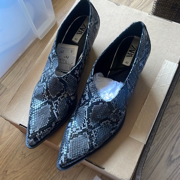 ZARA animal print cowboy heeled ankle boot - Picture 3 of 6